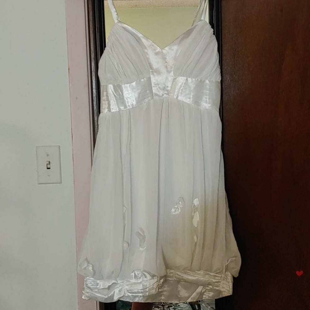 PARTY DRESS BY DH STYLES SIZE large